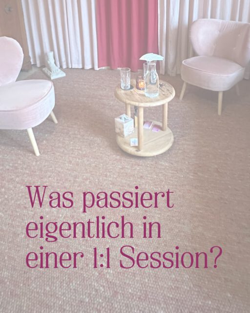 Viele denken, sie müssten noch mehr verstehen, noch mehr nachdenken, noch mehr analysieren.

Aber genau das hält sie oft fest.

Weil das, was sie blockiert, nicht auf dieser Ebene entstanden ist.

Und genau da setzen wir an.

In der 1:1 Session gehen wir dahin, wo die eigentliche Ursache liegt.

Nicht, um alles zu zerdenken. Sondern um es wirklich zu lösen.

Wenn du spürst, dass es Zeit ist:
Schreib mir.

Alles Liebe, Claudia 🩷

#persönlichkeitsentfaltung #traumaheilung #selbstbewußtseinstärken #energiearbeit #innerearbeit